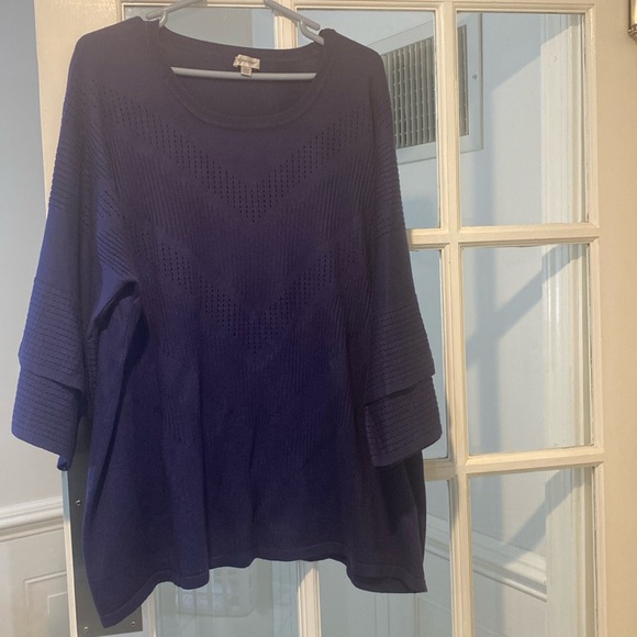 Avenue Tops - Avenue size 26/28 top good condition
